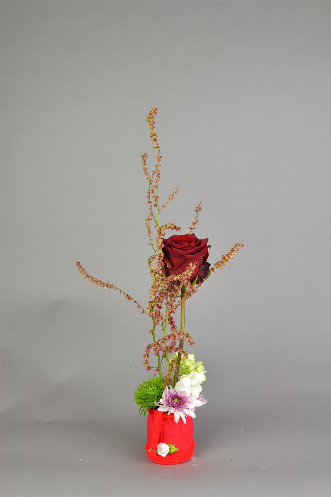 Vaso de cristal con rosa natural. - Imagen 3