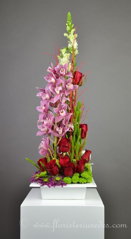 Centro flor variada con orquidea. - Imagen 3