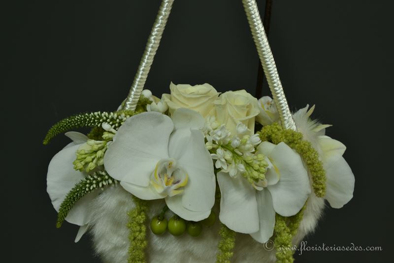 Ramo de novia estilo bolso. - Imagen 5